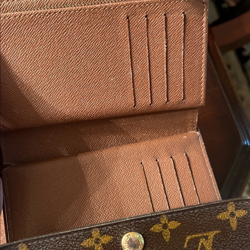 Louis Vuitton Brown Monogram Wallet
Good used condition. Lots of use left - Picture 9 of 16